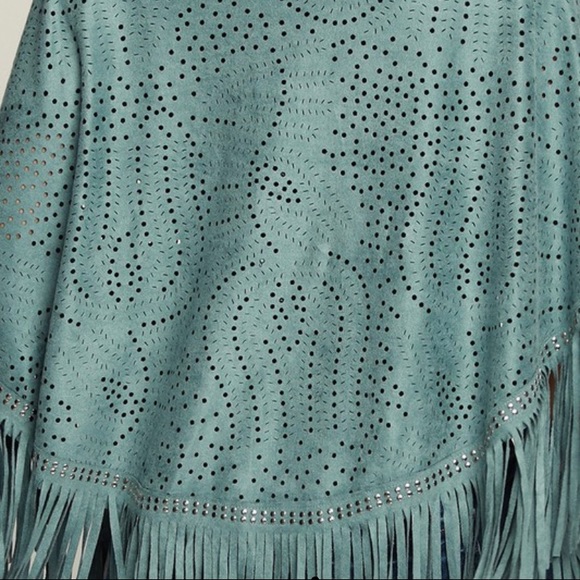 1 Left🔥Sage Laser Cut Shawl with Fringe - Picture 3 of 4